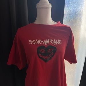 Size medium I got this at a Gwap Mizzle  concert in LA, color red